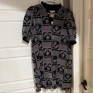 entro Black & White Floral Grid Knit Top - Girls